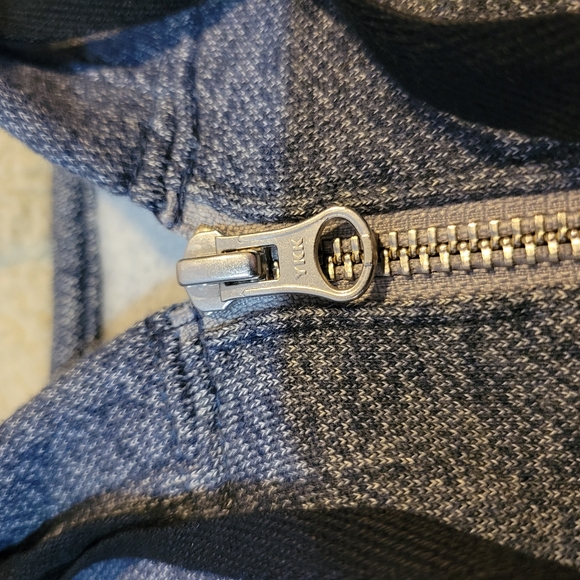 Brand new without tags!-women's cropped fleece sweatshirt hoodie-3/4" zip - Picture 4 of 16